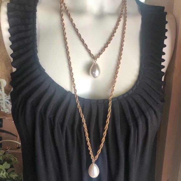 Vintage Pearl Drop Necklace - Picture 3 of 3